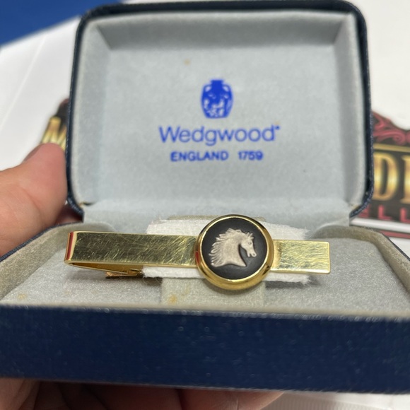 Wedgwood Tie Pin/ Clip , horsehead design. Made in England. - Picture 2 of 11